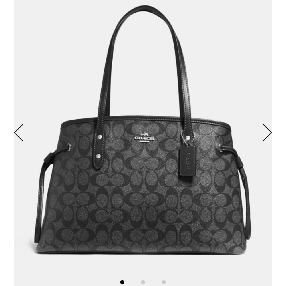 Coach Drawstring Carryall (Black/Smoke)